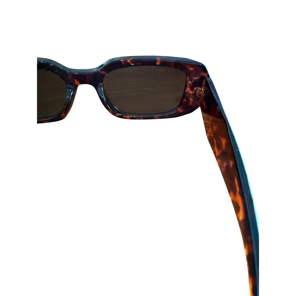 Women Tortoiseshell Rectangle Sunglasses Brown Retro 90s Narrow Chunky Frames